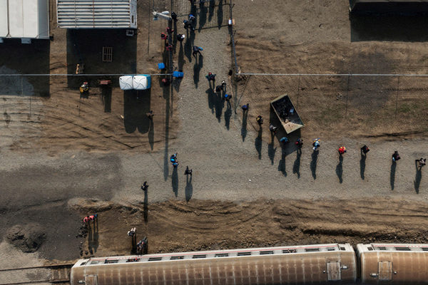 Rasmus Degnbol: Europe's New Borders - The march. 120 x 80 cm.