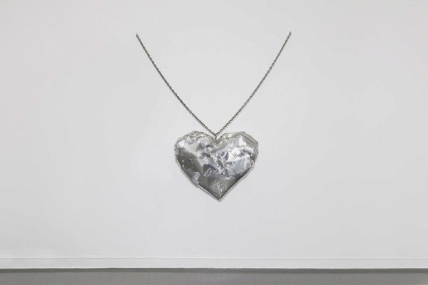 Kunstner: Vilje Celin Kern Vestenfor. Titel: Armouring. Foto: Kunstdok/ Tor S. Ulstein